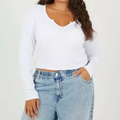 Womens Plus Size V-neck Long Sleeve Top with Slit Detail