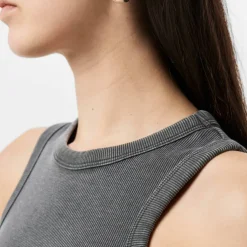 Women's Short-Sleeve Blouse