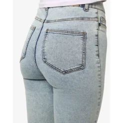 Women's Skinny Jeans