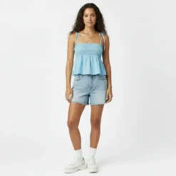 Women's Sleeveless Shirt
