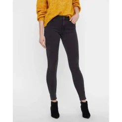Women's Slim Fit Jeans