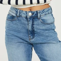 Womens Straight Leg Denim Jeans