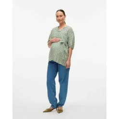 Women's Straight Leg Jeans